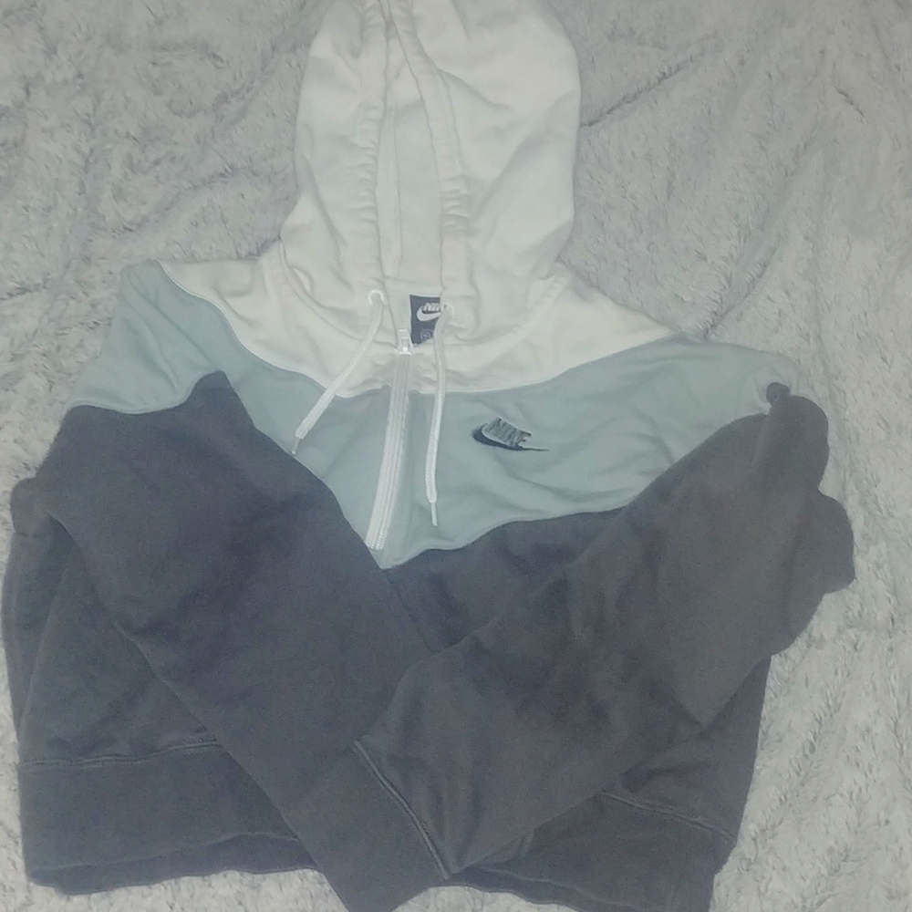 Cropped hoodie